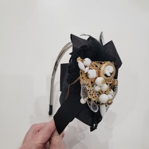 Elegant Black and Gold Embellished Headband